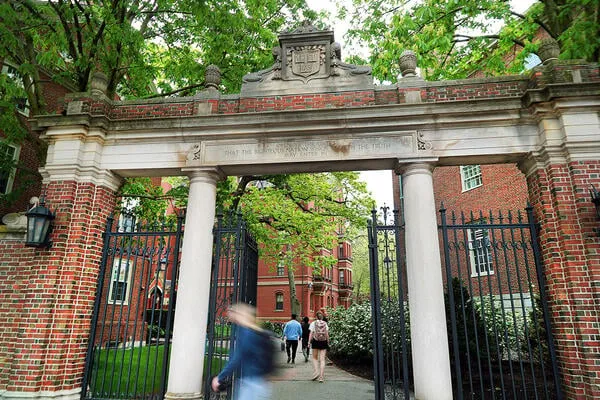 Harvard University GettyImages 2213143916 Edit