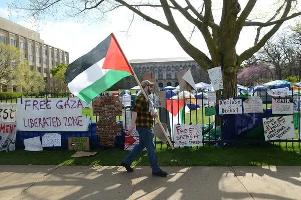 Northwestern Palestinian Protest GettyImages 2149920020 Edit